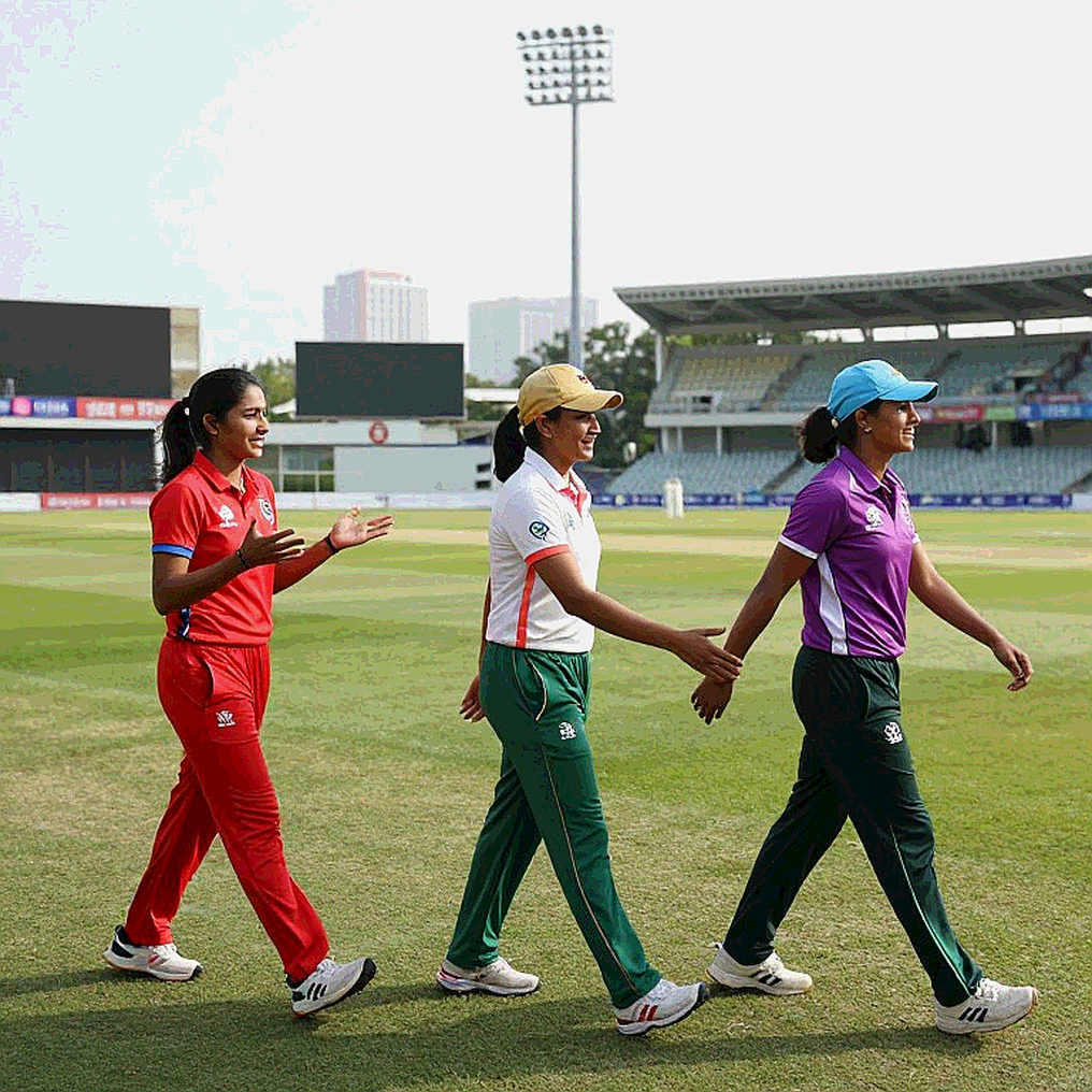 Shadman's 79 and Hridoy's 36 Carry Bangladesh to 177 for 3 in Dhaka, but Three Soft Dismissals Stall the Forward March